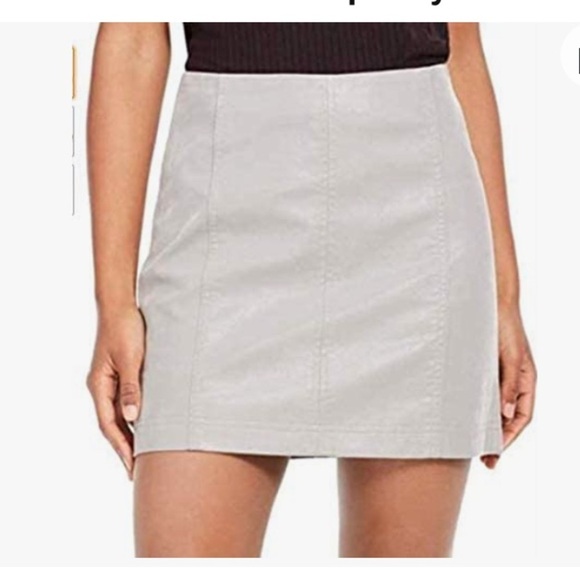 Free People Dresses & Skirts - New! FREE PEOPLE Size 8 vegan leather mini skirt